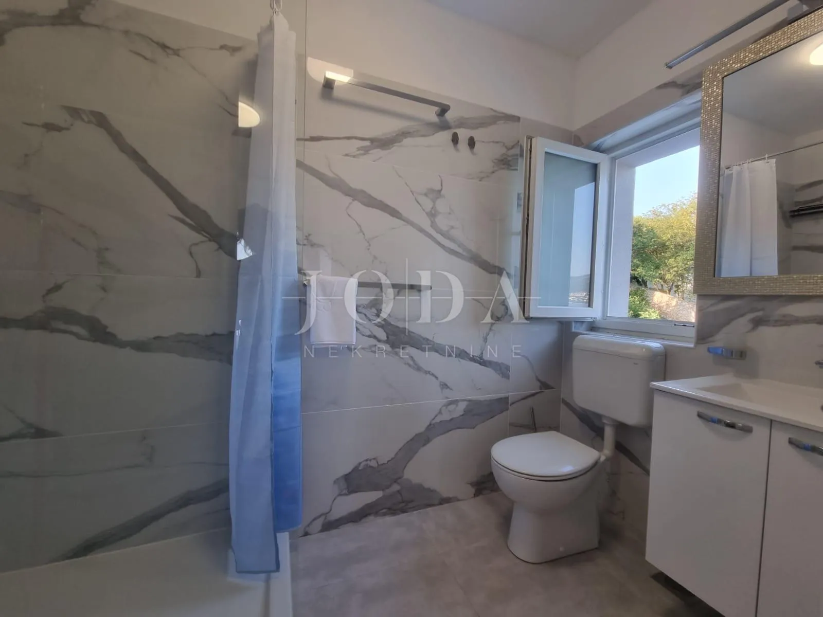 novi vindolski, kuća 70m od mora - slika 20