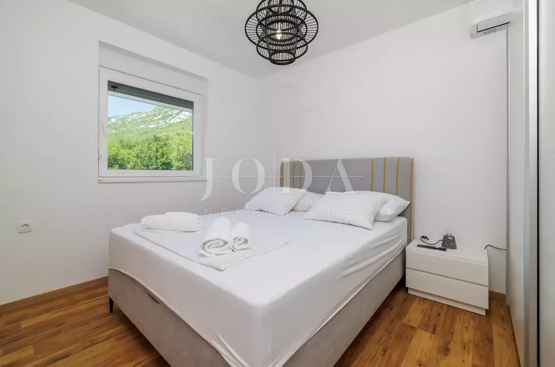 tribalj kuća 600m2 sa bazenom - slika 20