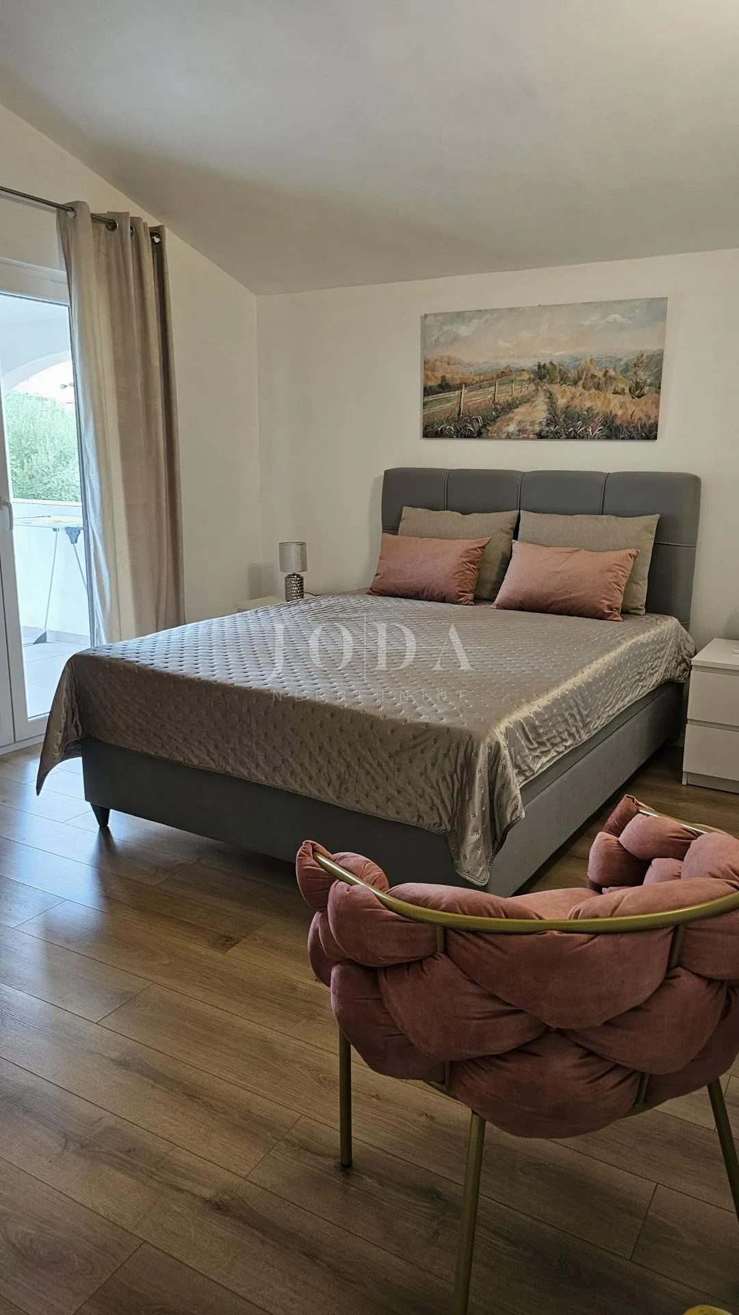 lijepa kuća sa 2stana i 3app,poreč okolica - slika 3