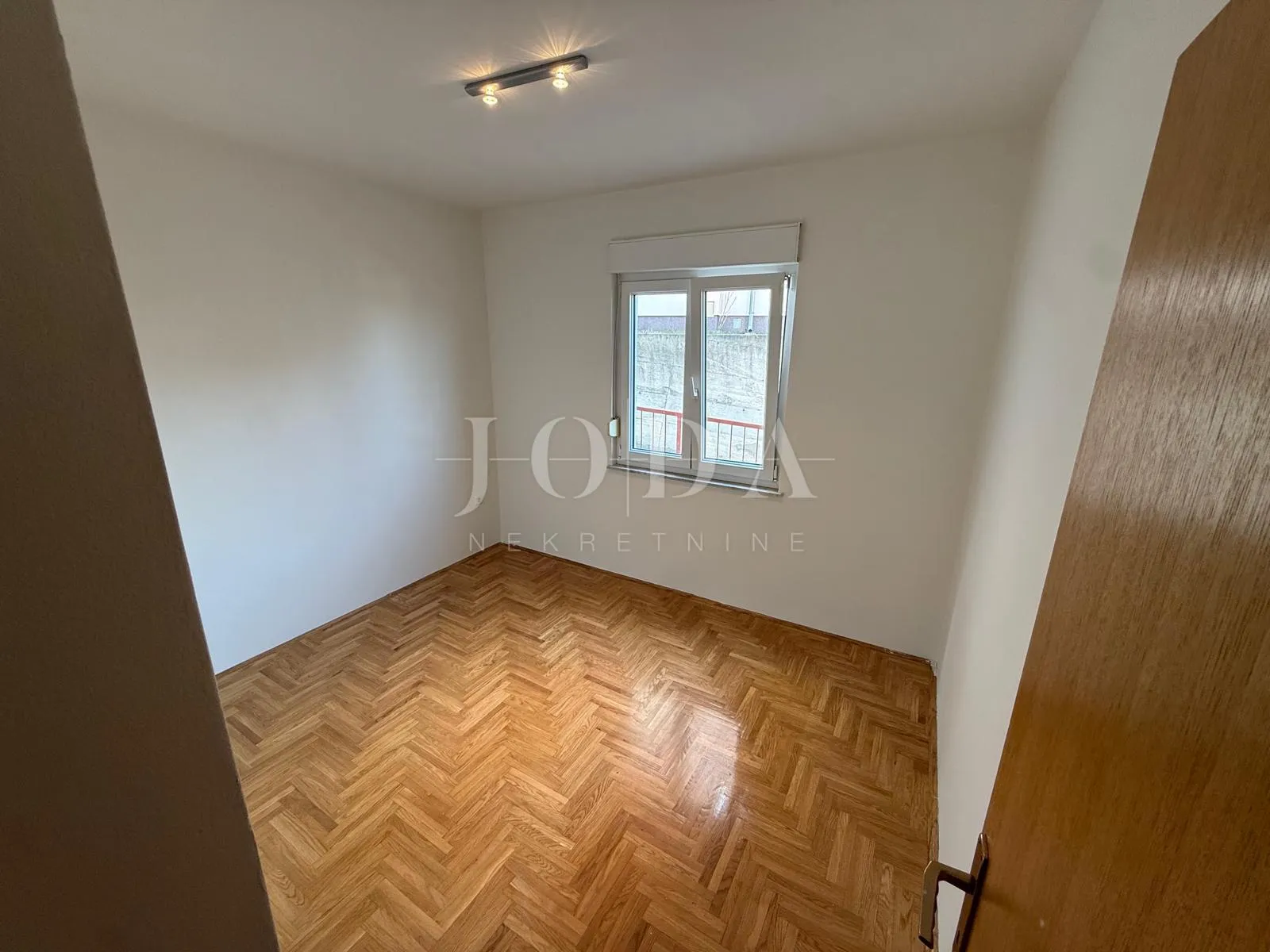 crikvenica – prostran 3s+db stan, mirna lokacija, 550 m od mora, parking - slika 4