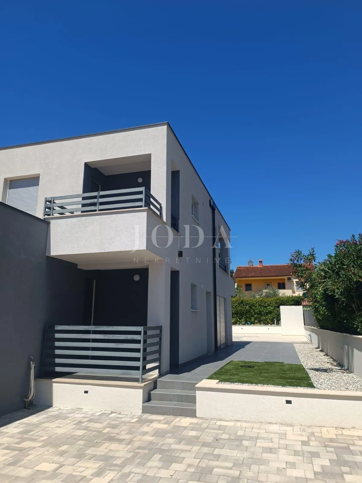 popust novogradnja kuća sa bazenom,novigrad okolica - slika 27
