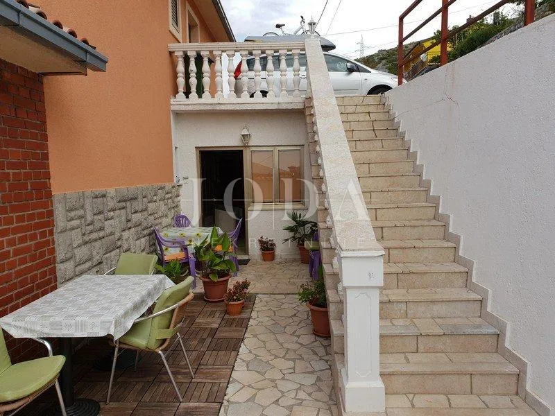 senj, kuća sa tri stana! - slika 40