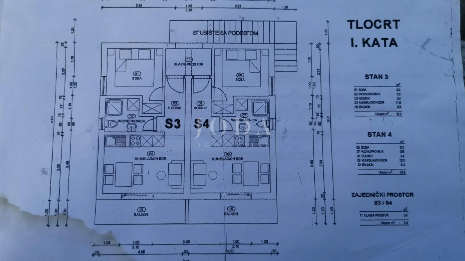 lukovo kuća sa 4 apartmana - slika 22