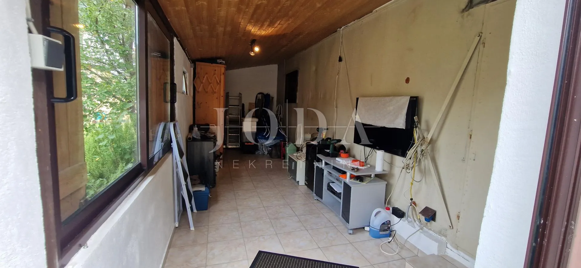 tribalj, lijepa kuća sa velikom okućnicom - slika 26
