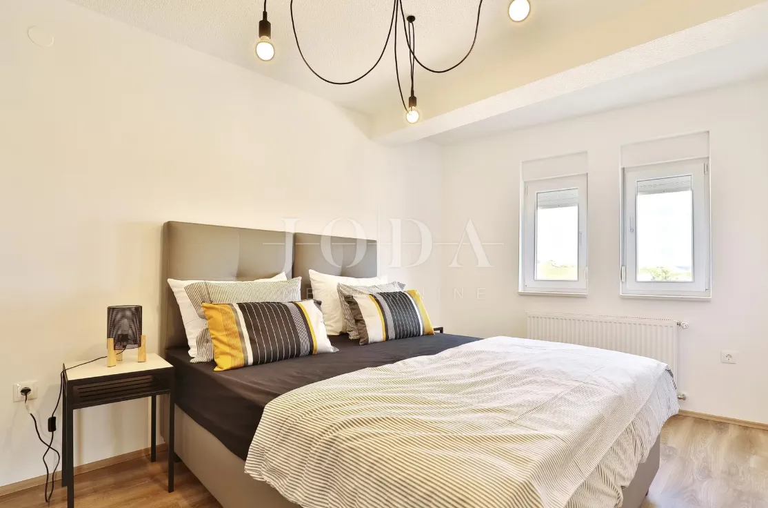 seline, starigrad - luksuzna villa s bazenom - slika 20
