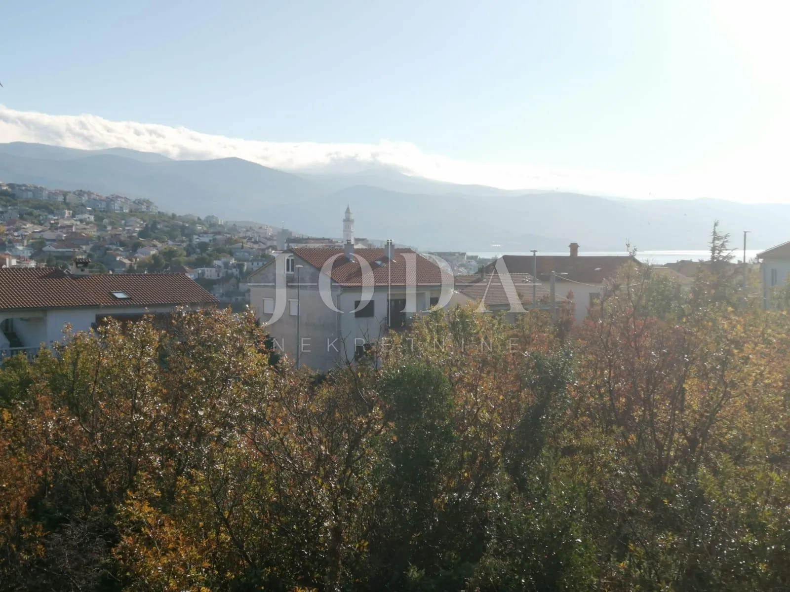 Novi Vinodolski, građevinsko zemljište 557m2