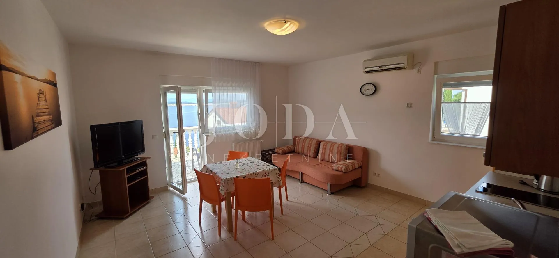 prostrana kuća s 5 apartmana, 100 m od mora – idealna za turizam! - slika 19