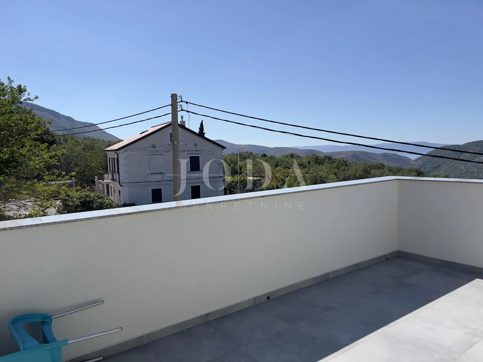 luksuzna kamena vila s bazenom i pogledom na more – grižane, crikveničko zaleđe - slika 53