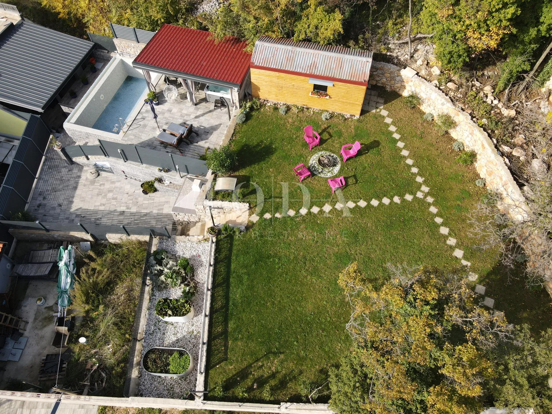 bribir kuća sa bazenom - slika 5