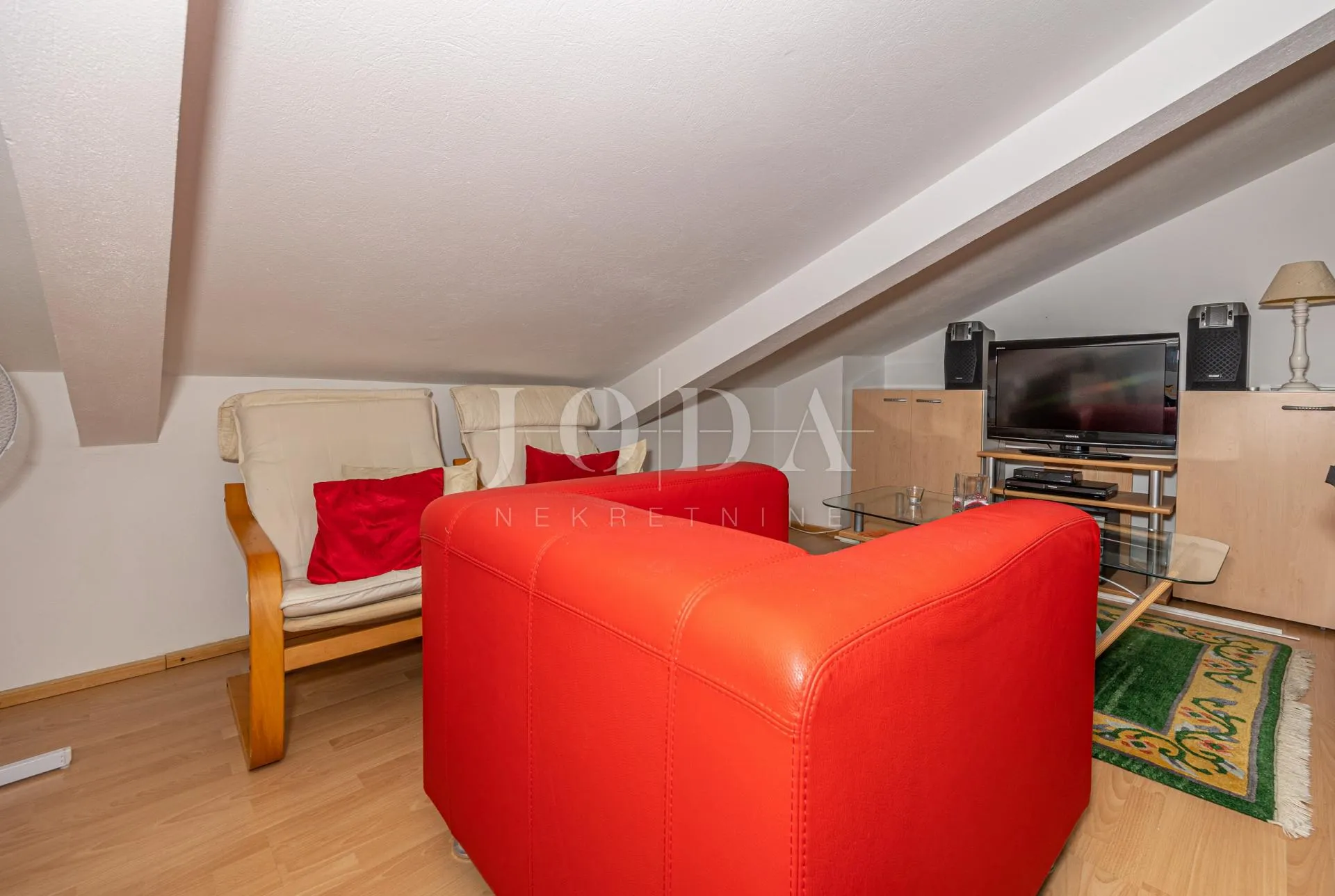 kuća sa 3000m2 zemljišta - slika 40