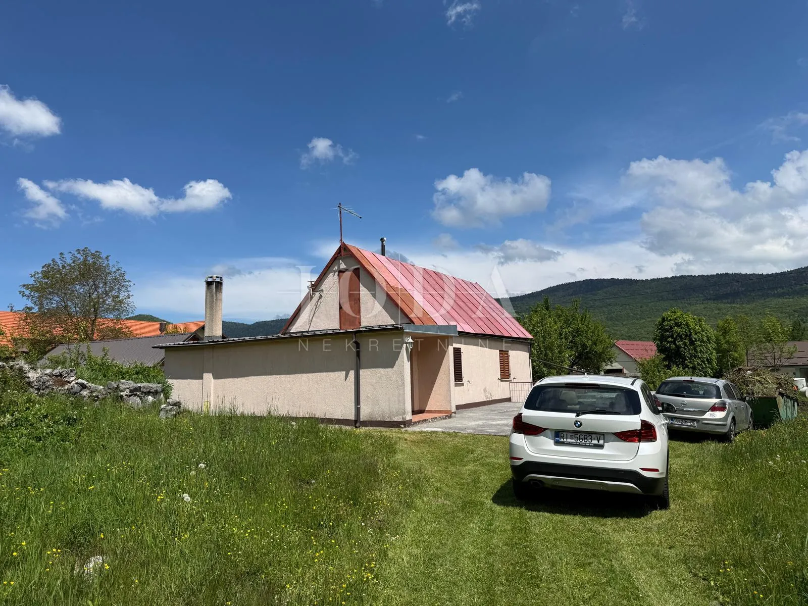 samostojeća prizemnica na mirnoj lokaciji s dodatnim objektom od 20 m² - slika 26