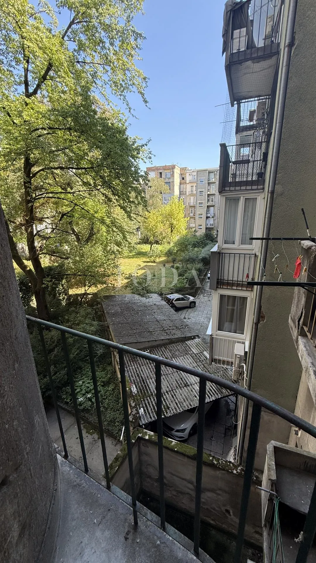 zagreb, na odličnoj lokaciji-trosoban stan s dva balkona 77m2 - slika 12