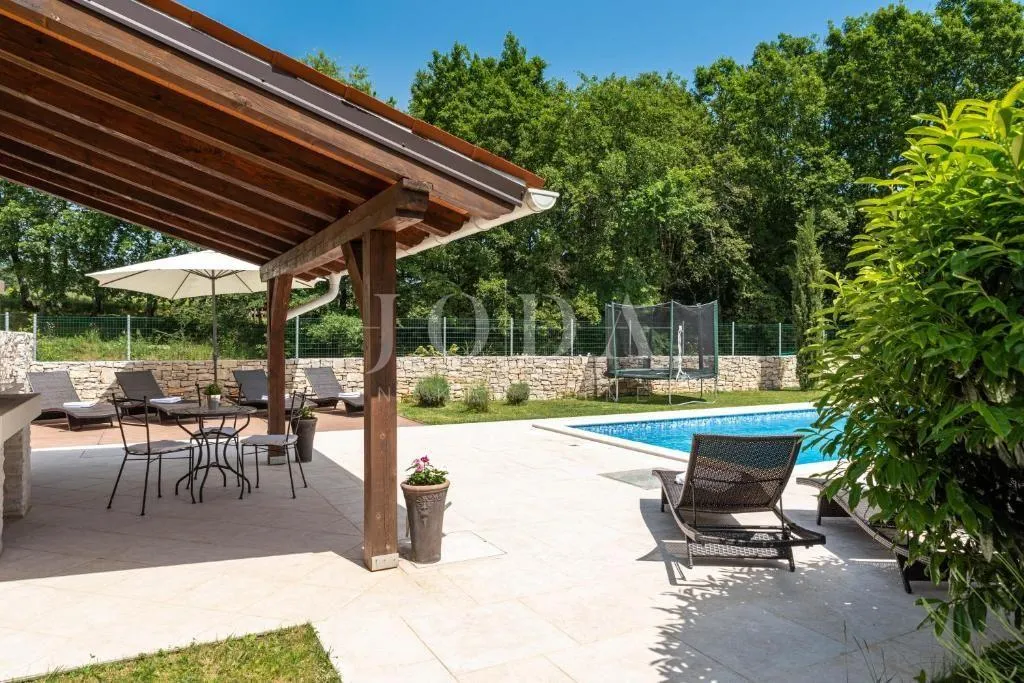 labin, okolica, šarmantna istarska villa - slika 7