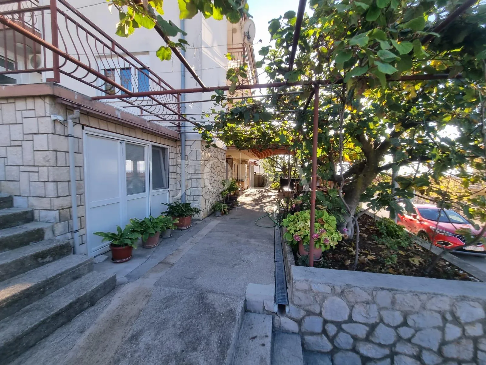 prekrasna kuća sa pogledom na more - slika 30