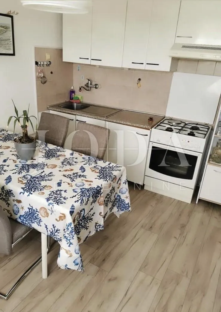 jadranovo kuća sa pet jedinica - slika 16