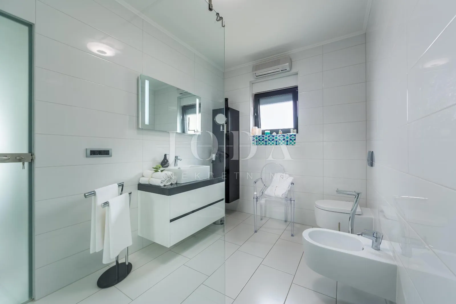 crikvenica luksuzni penthouse s fenomenalnim pogledom - slika 21