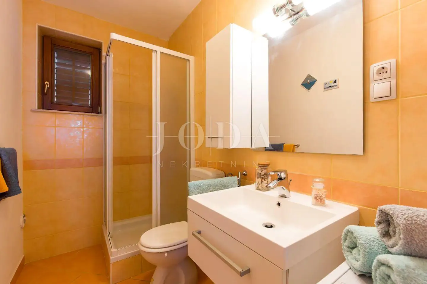 klenovica, apartmanska kuća sa prekrasnim pogledom - slika 17