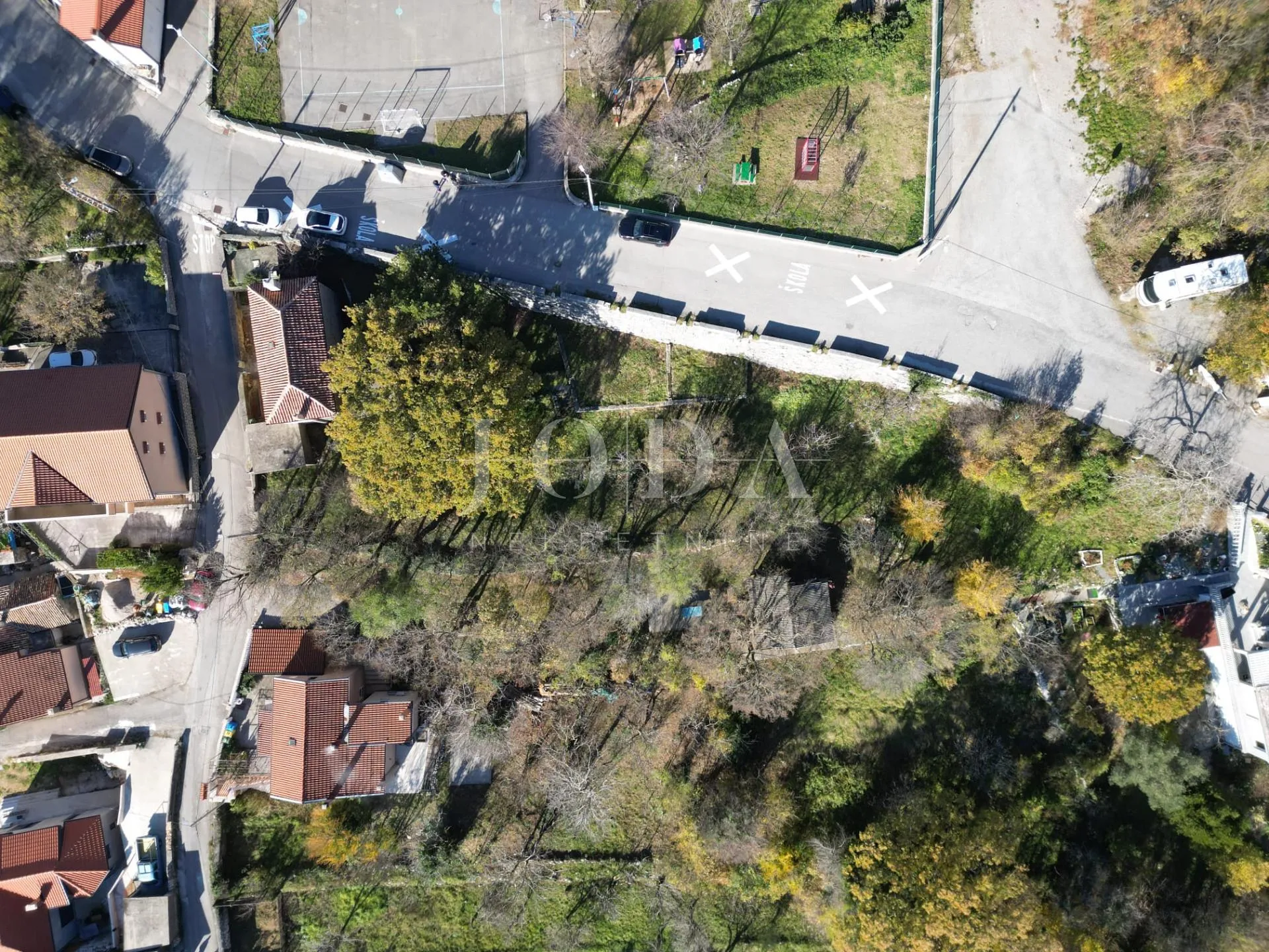 križišće primorska kuća sa velikom okućnicom - slika 4