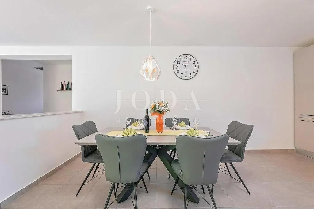 labin, villa sa bazenom na traženoj lokaciji - slika 21