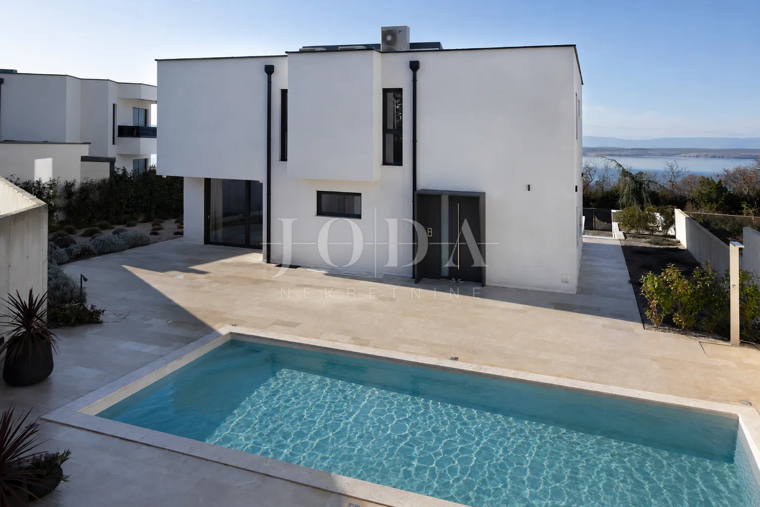 crikvenica – moderna vila s bazenom i pogledom na more - slika 11
