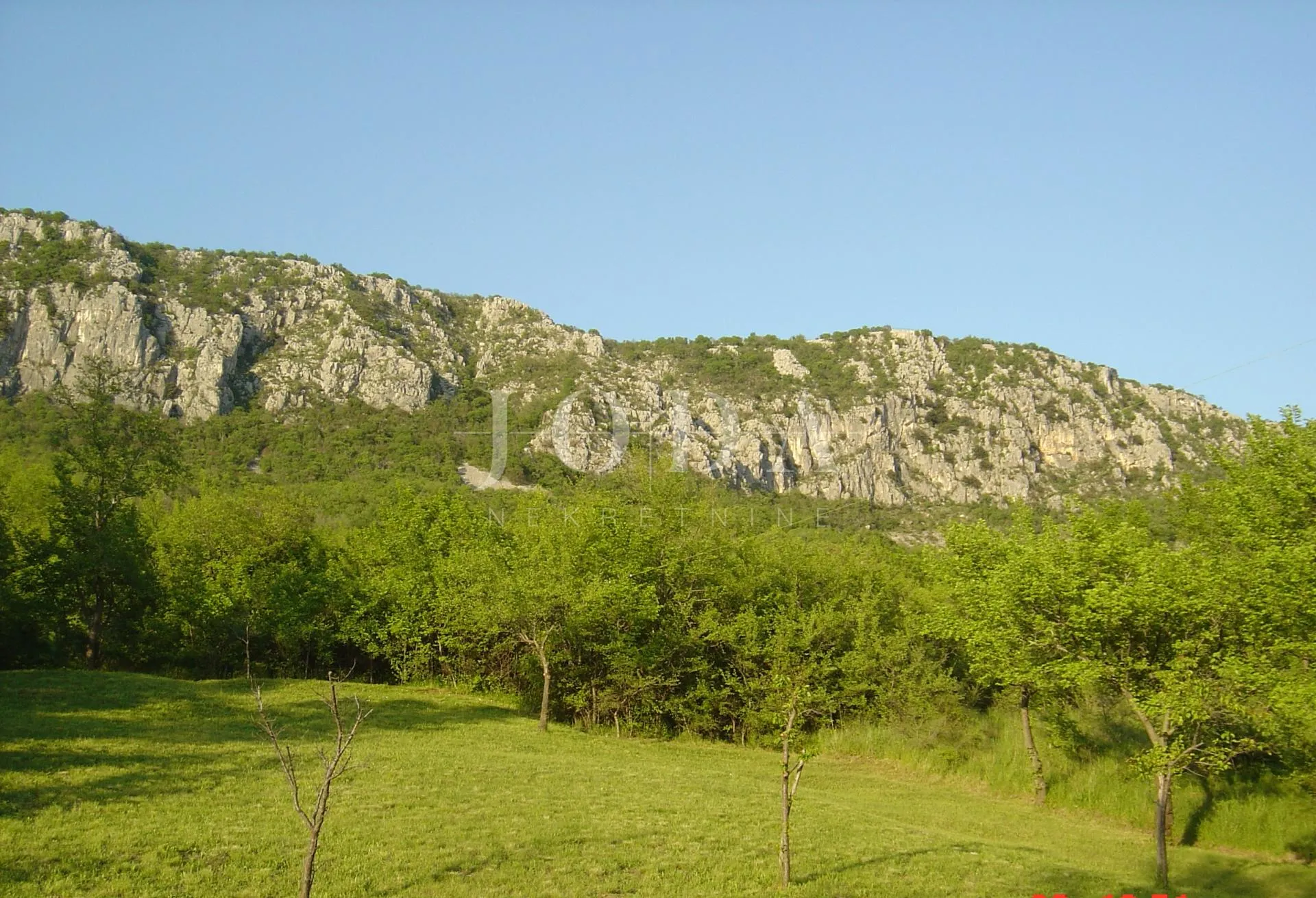 bribir, kuća sa prostranom okućnicom - slika 2