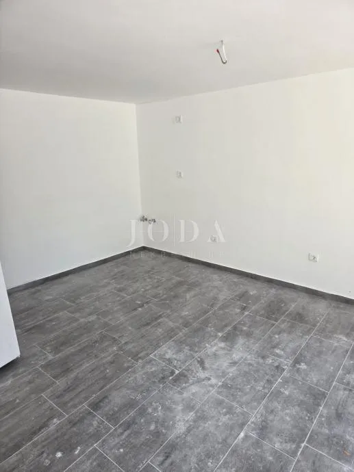 bribir, kamena kuća sa pogledom na more - slika 9