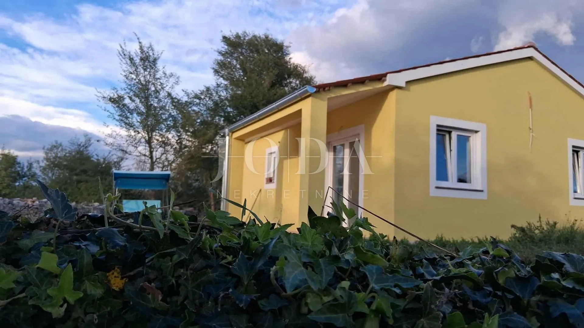samostojeća kuća sa bazenom,vodnjan okolica - slika 11