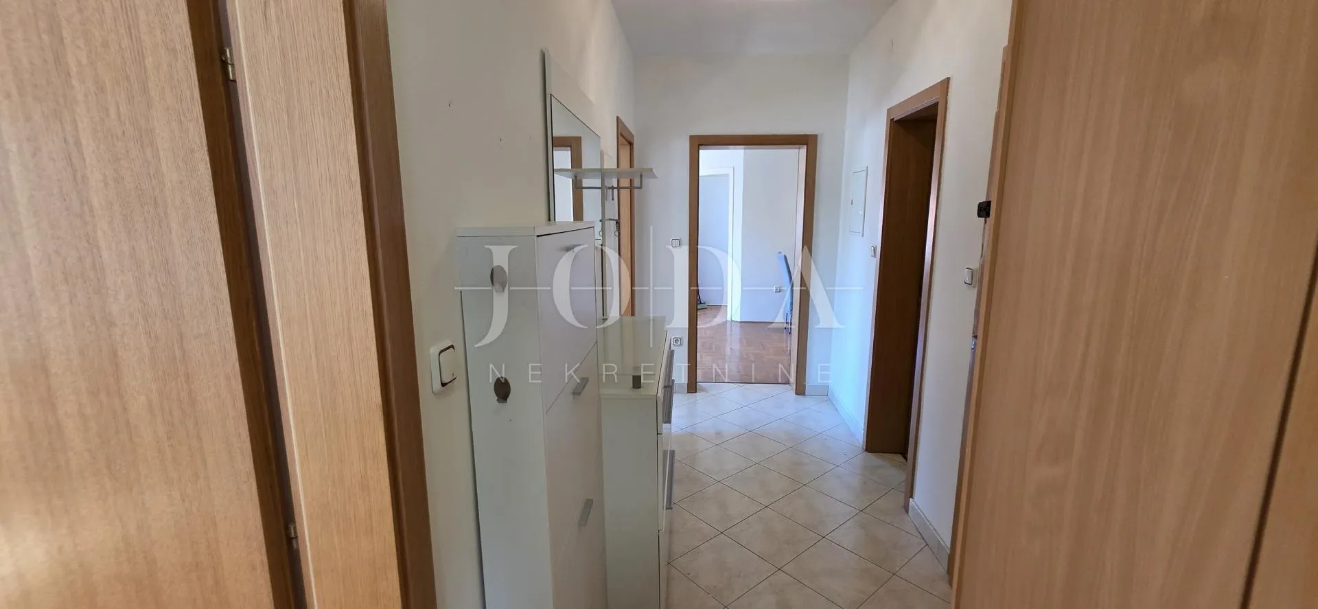 crikvenica – prostran 3s+db stan, mirna lokacija, 550 m od mora, parking - slika 34