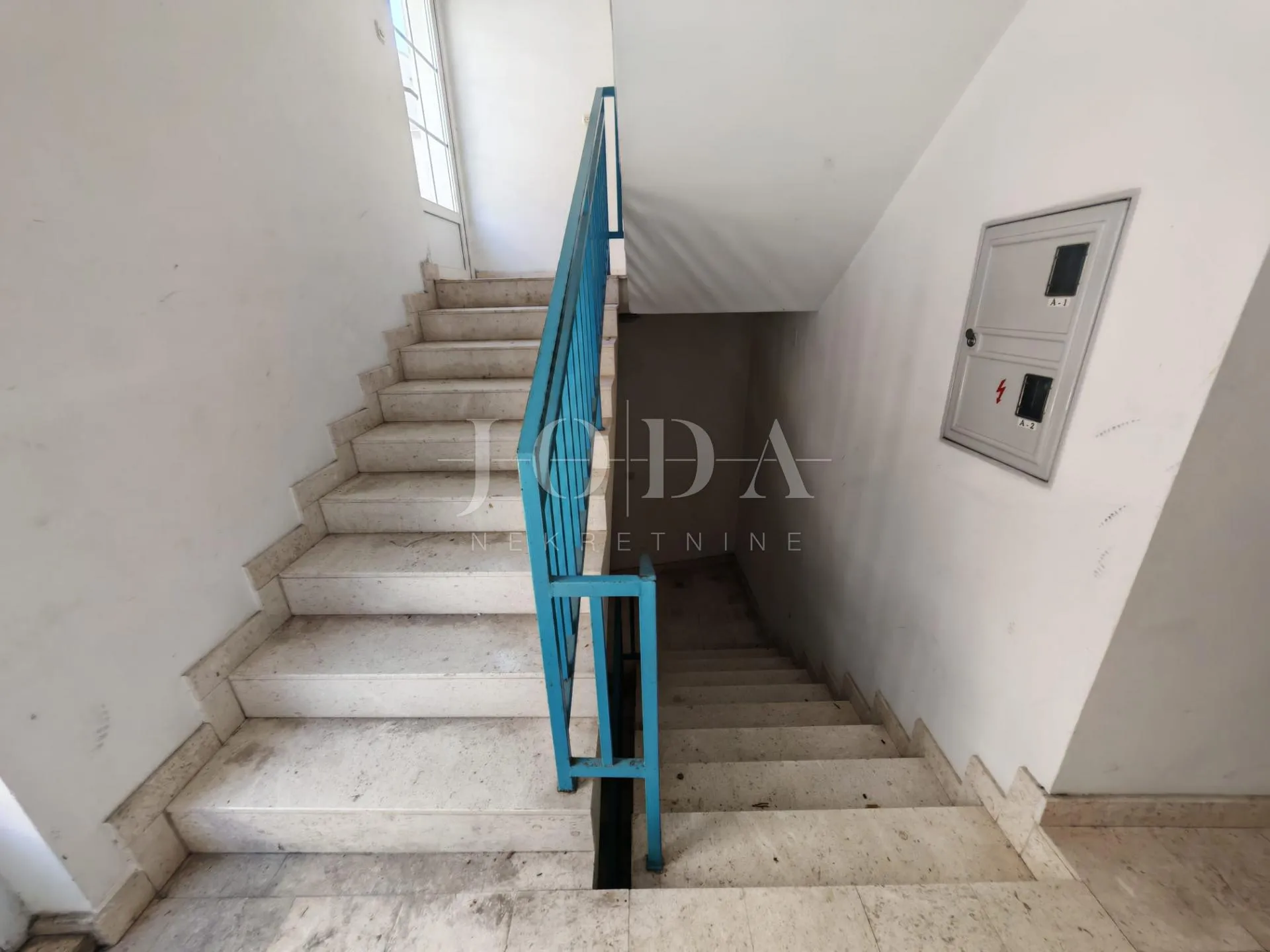 stan u centru 35m2 100m od plaže - slika 10