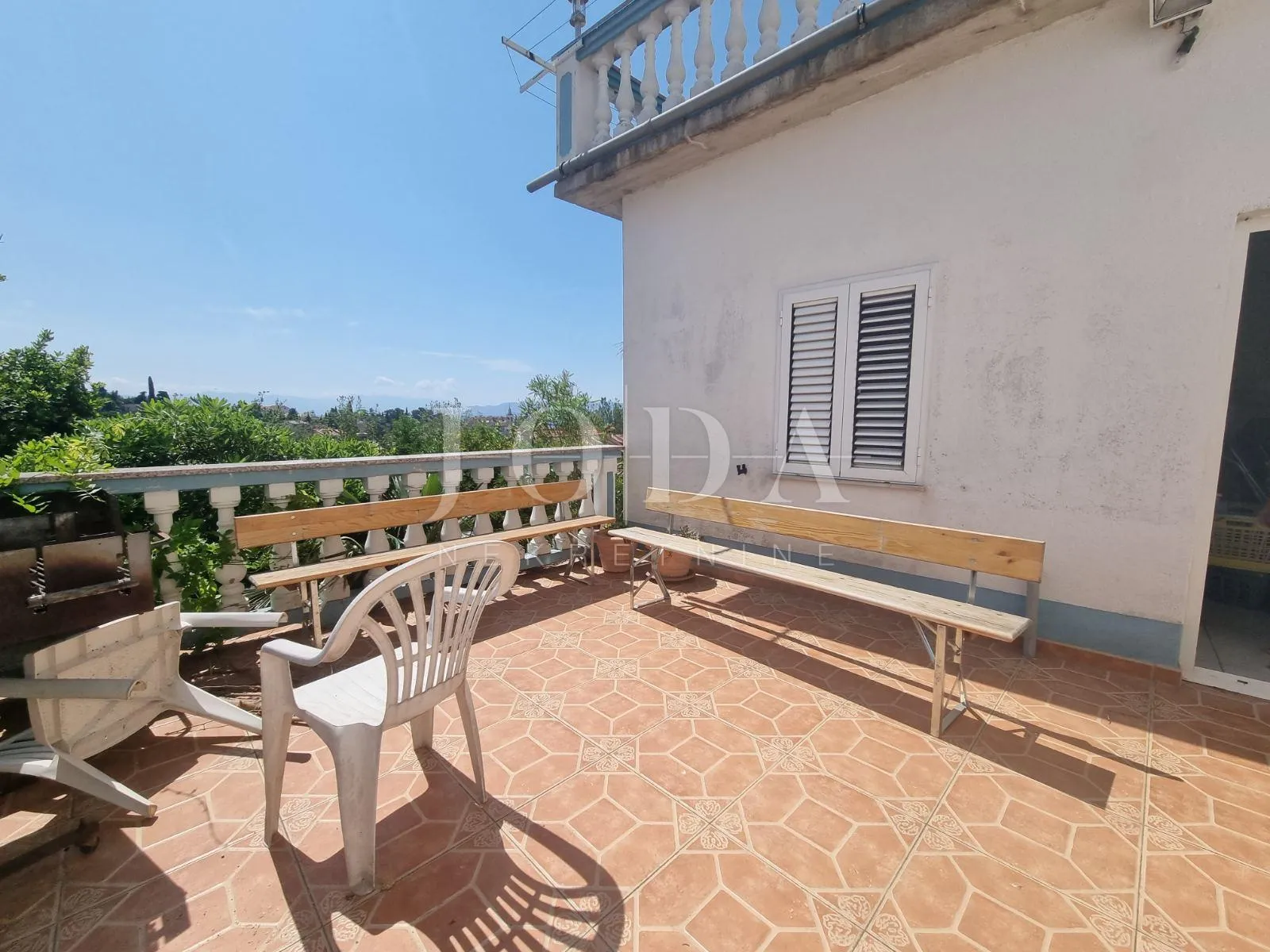 crikvenica, dvije kuće sa osam apartmana - slika 29