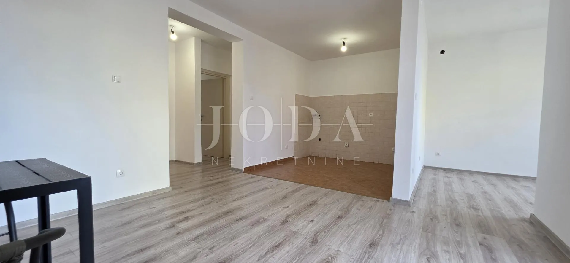 renoviran trosoban stan s dvorištem i pogledom na more – crikvenica, 52 m² - slika 5