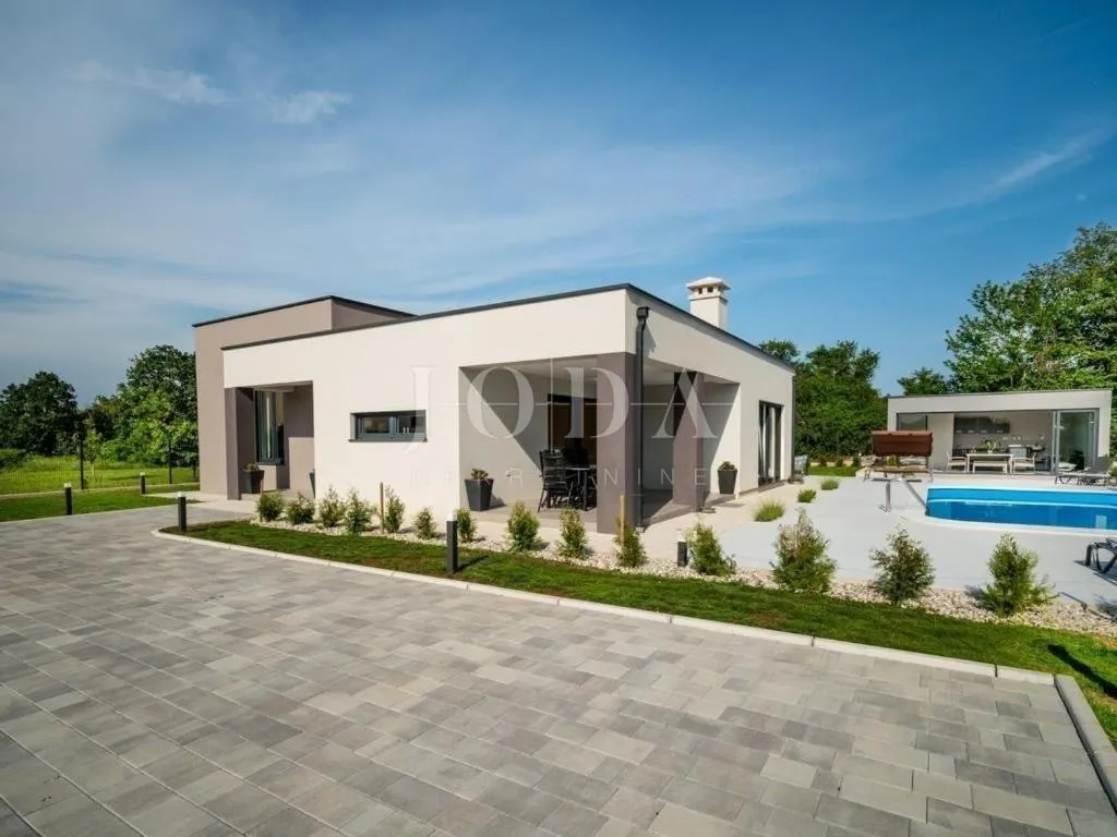 labin, luksuzna villa sa grijanim bazenom - slika 5
