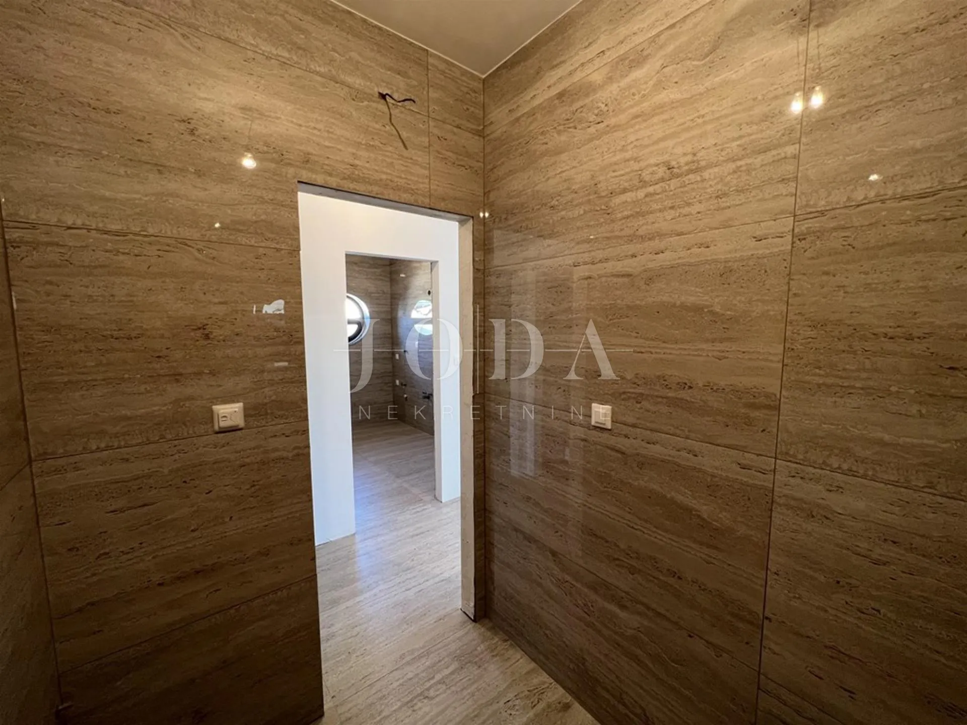 krk - penthouse s pogledom na more i krovnom terasom - slika 10