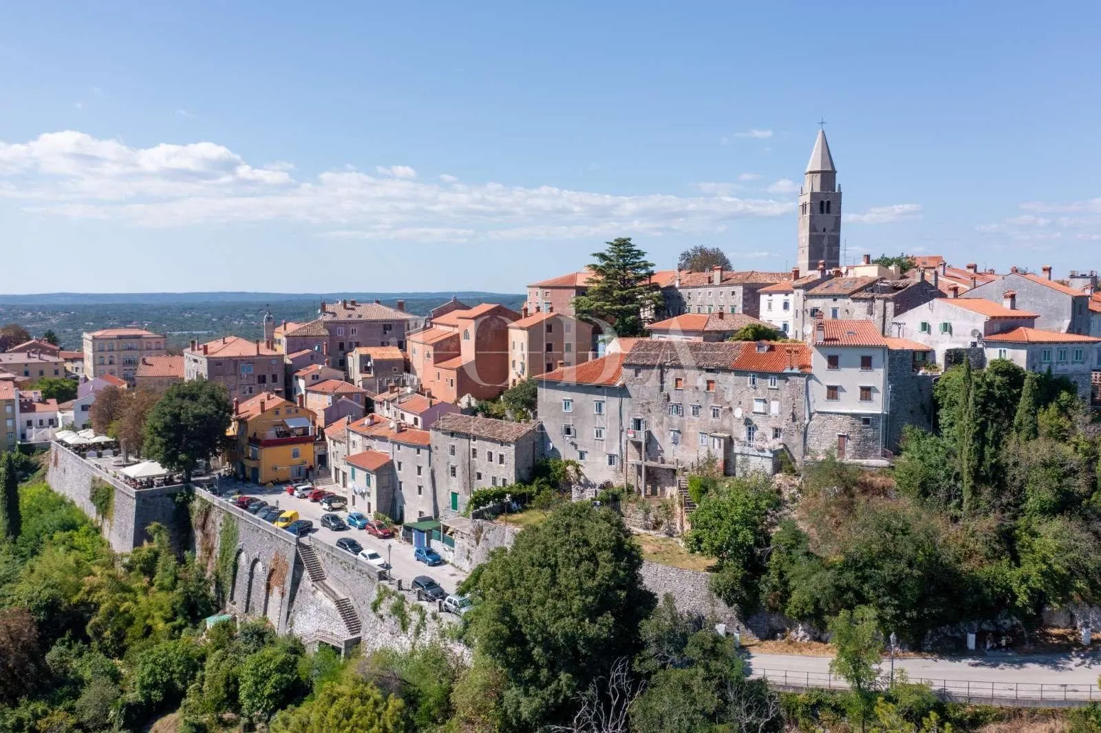 labin, kuća sa očaravajućim pogledom na more, projektom i građevinskom dozvolom za gradnju hotela - slika 2
