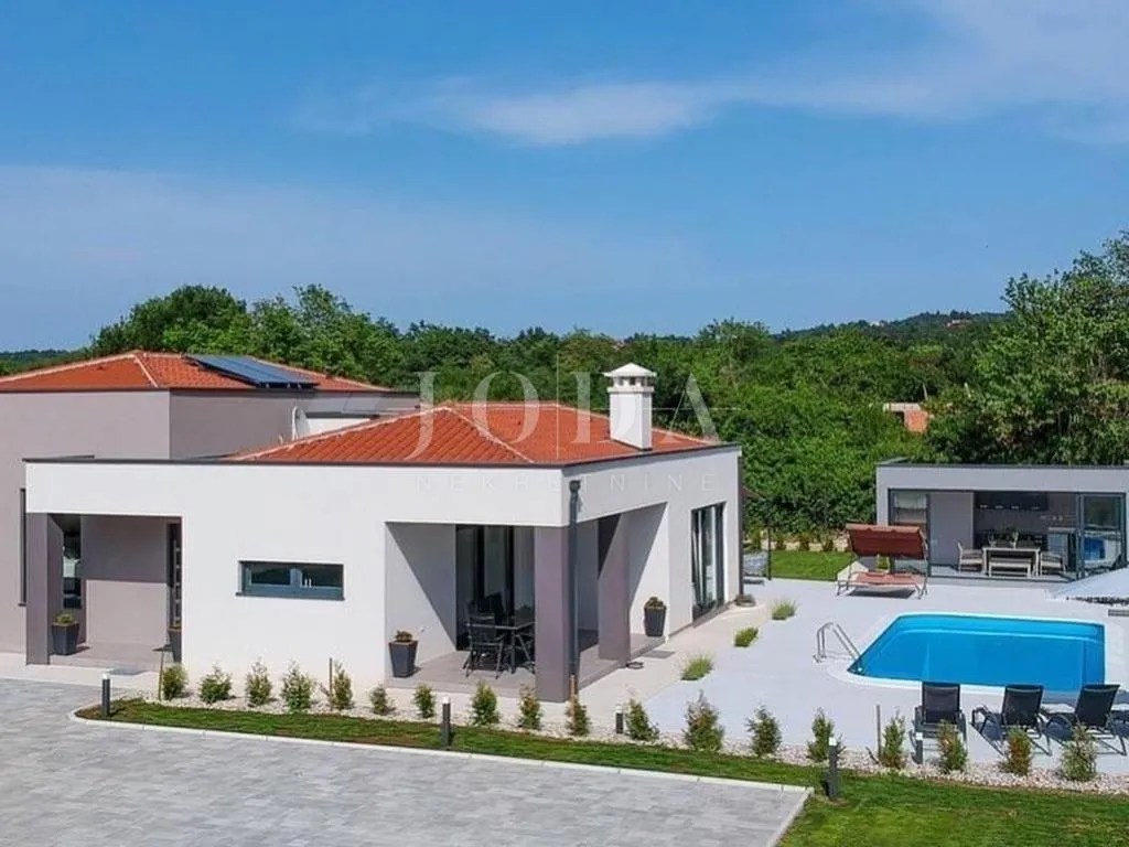 labin, luksuzna villa sa grijanim bazenom - slika 7