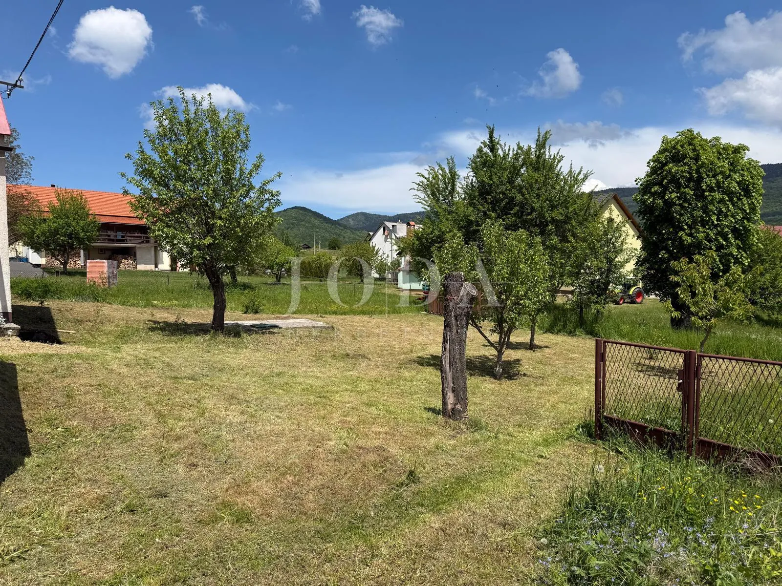 samostojeća prizemnica na mirnoj lokaciji s dodatnim objektom od 20 m² - slika 5