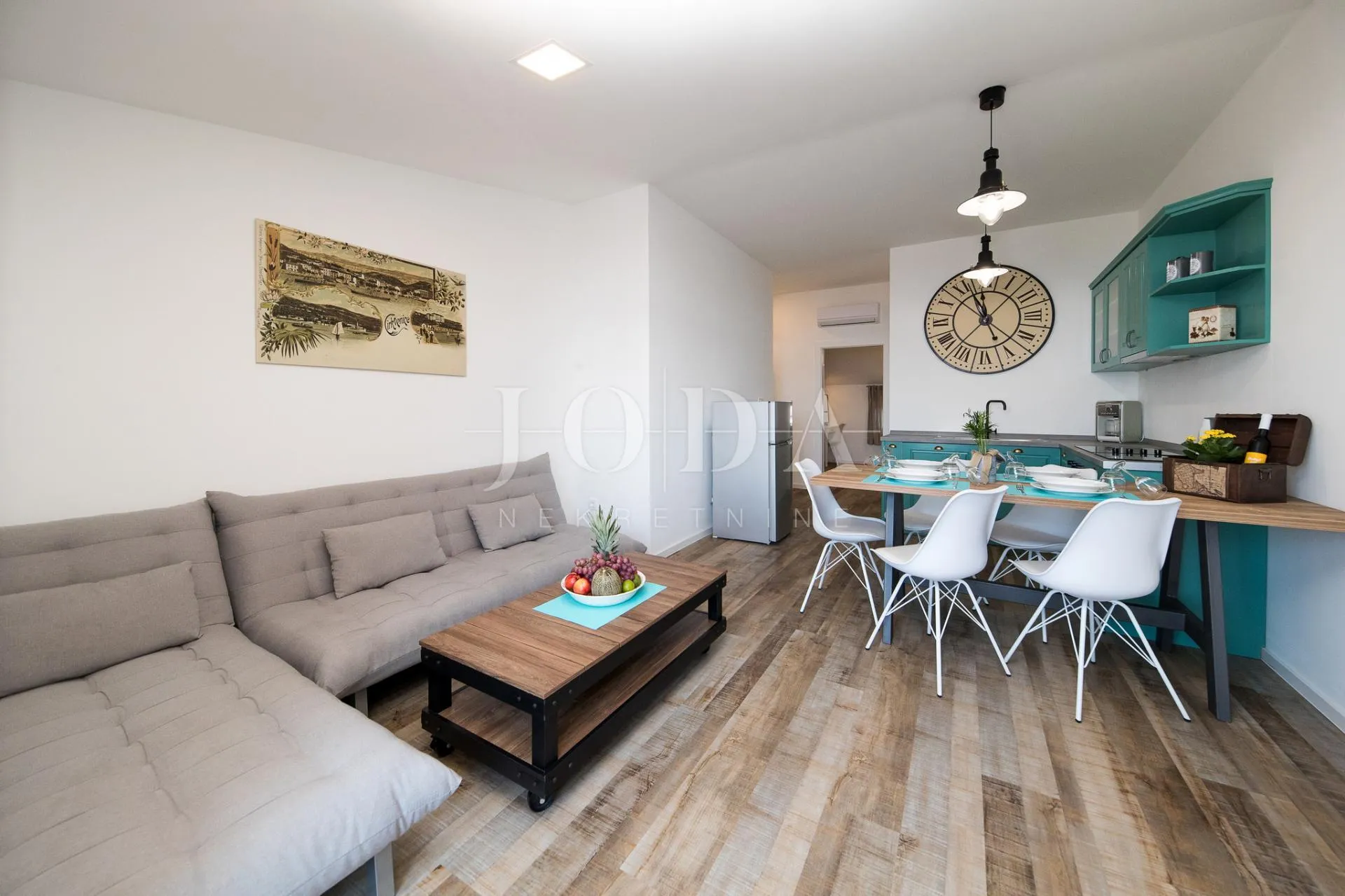 crni mol penthaus dva apartmana - slika 31