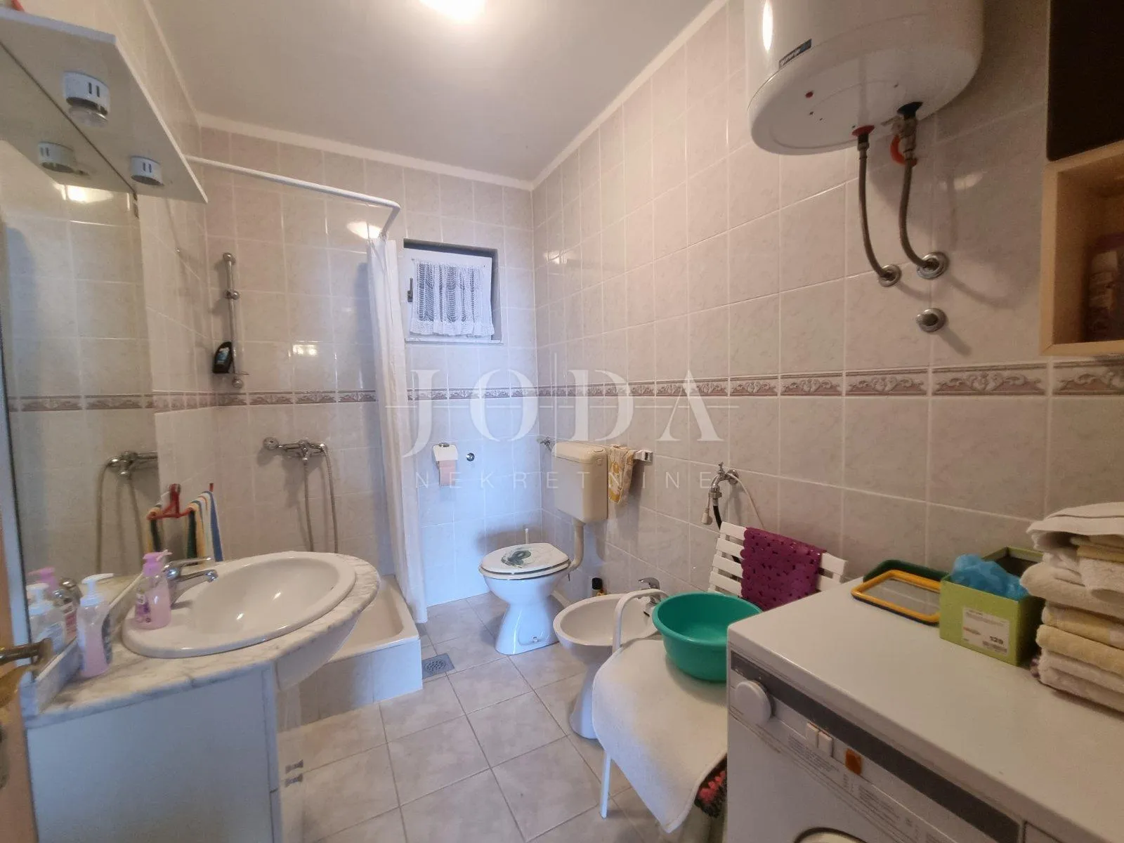 senj, kuća sa četiri stambene jedinice - slika 19