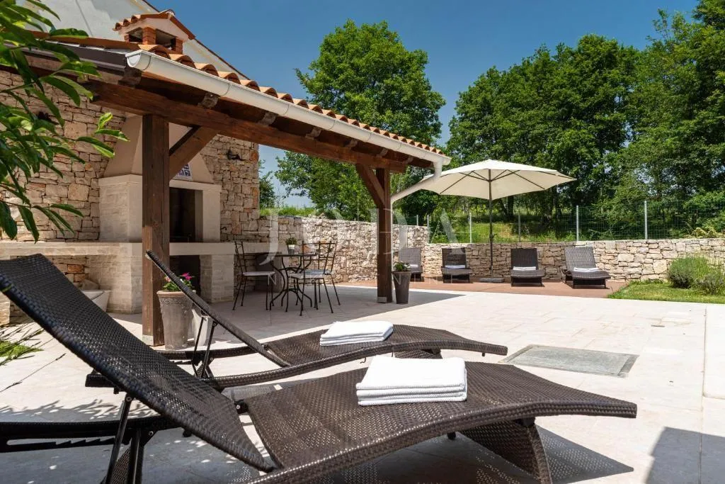 labin, okolica, šarmantna istarska villa - slika 4
