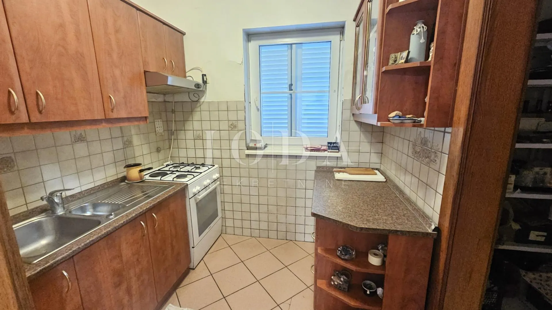 crikvenica prizemlje sa okućnicom - slika 12