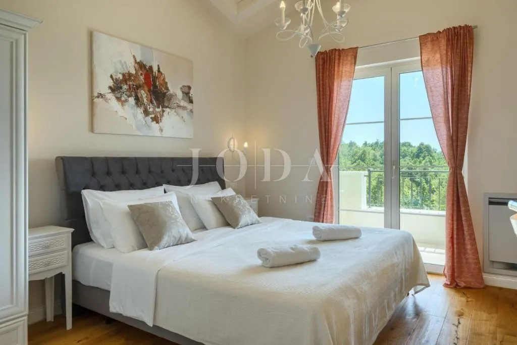 višnjan, prekrasna istarska villa s pogledom na prirodu - slika 21