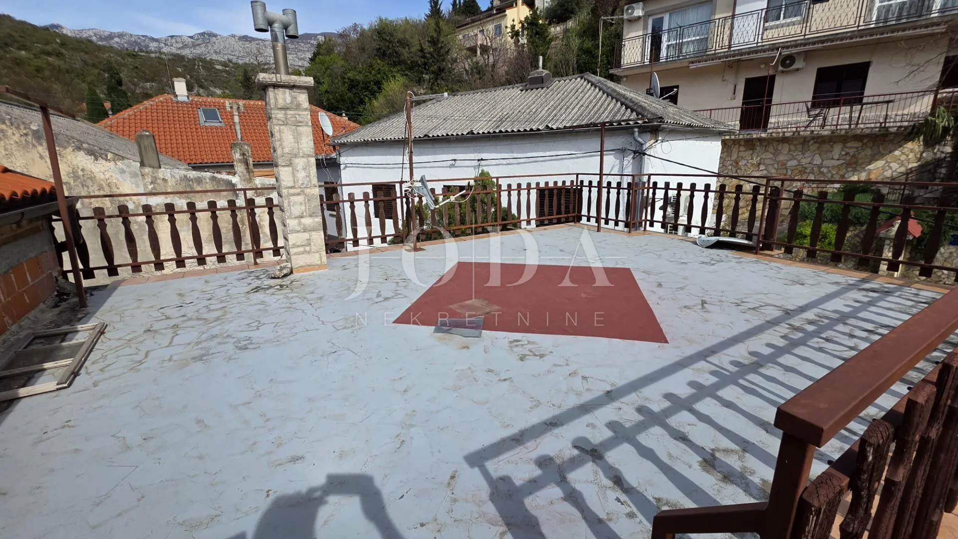 jablanac kuća blizu mora - slika 3