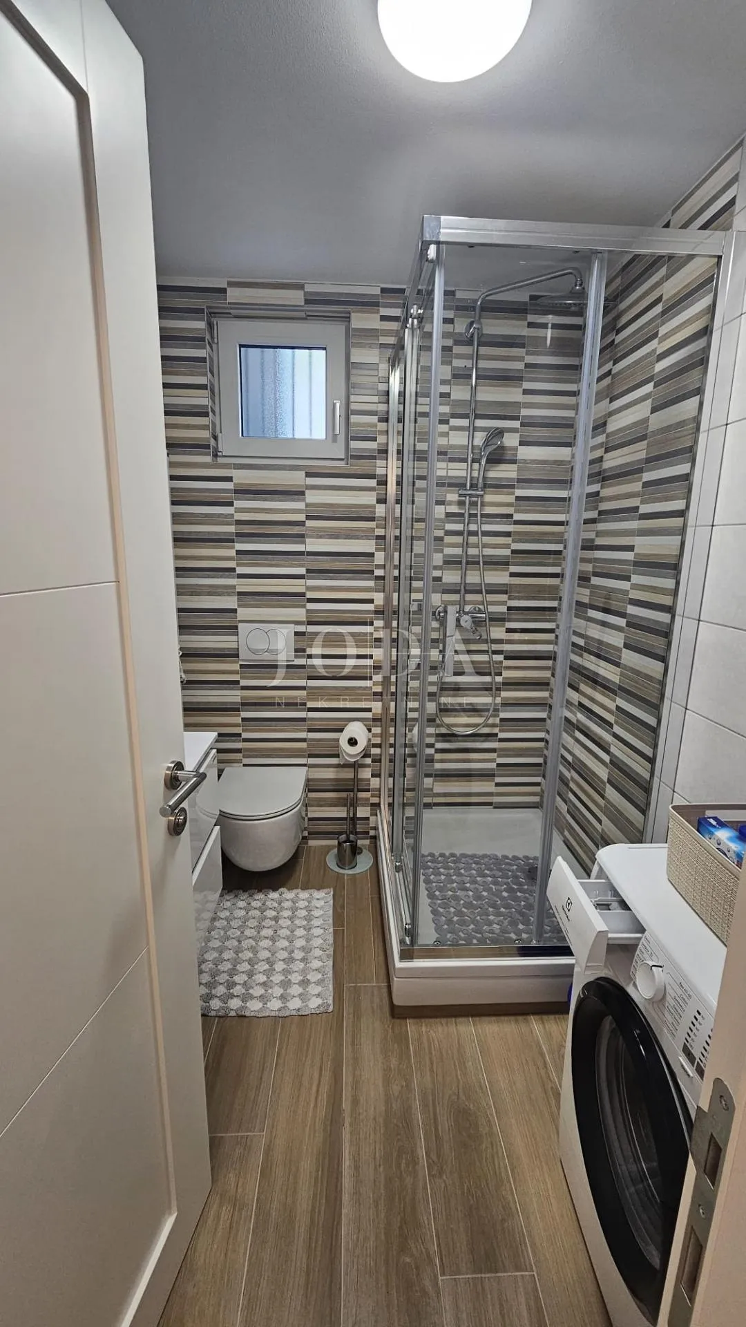 dramalj penthouse sa garažom i zasebnim apartmanom - slika 27