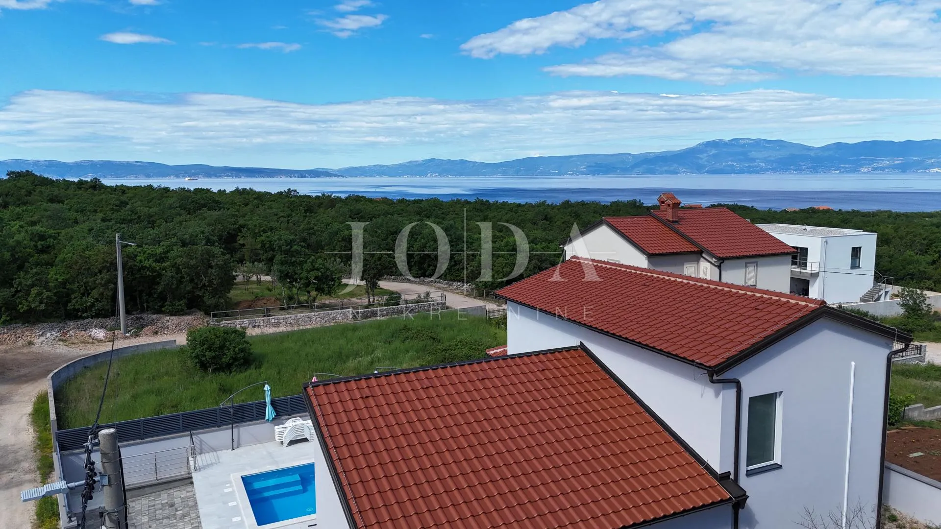 ekskluzivna vila vrhunskog dizajna s privatnim bazenom i mediteranskim ugođajem – kraljevica - slika 34