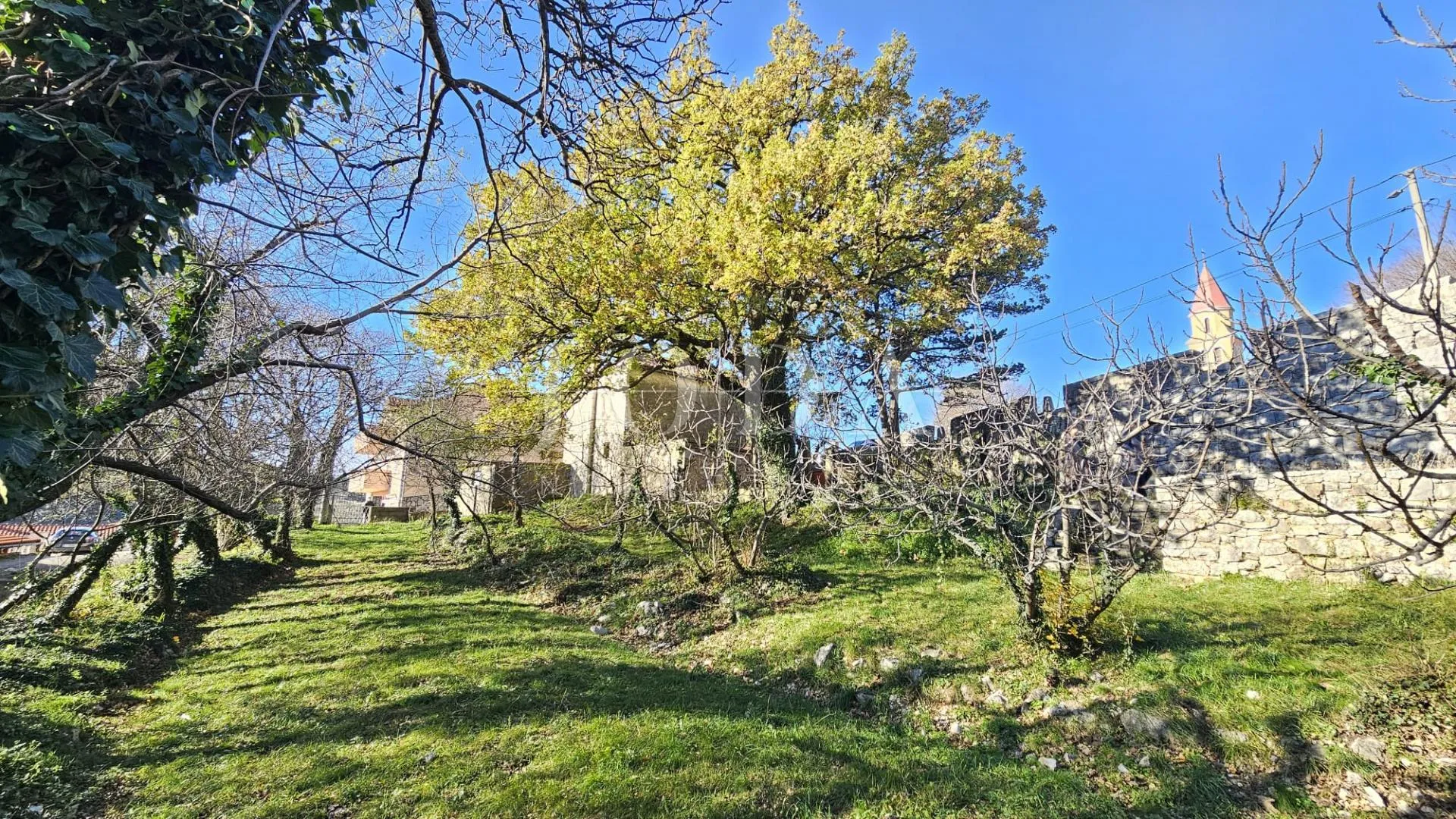 križišće primorska kuća sa velikom okućnicom - slika 18