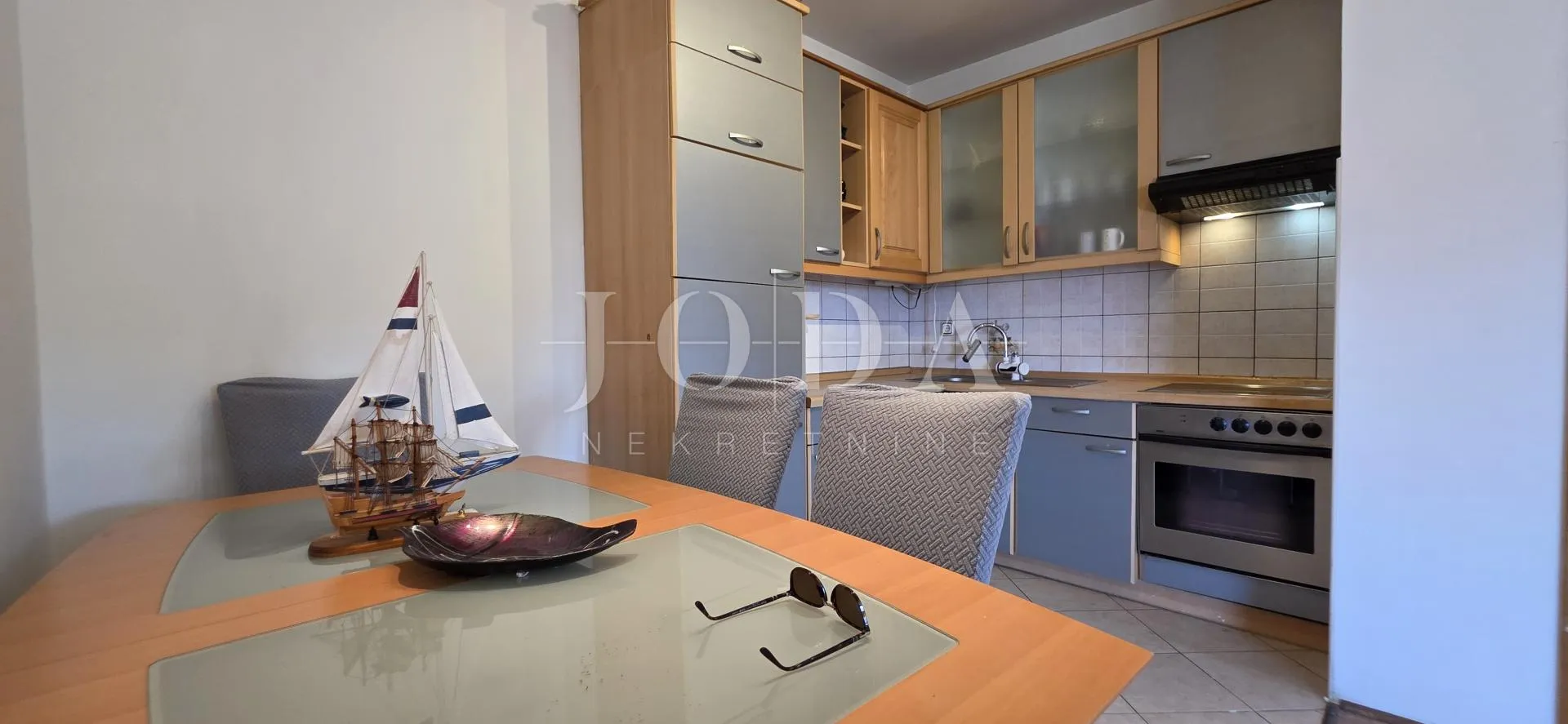 crikvenica – prostran 3s+db stan, mirna lokacija, 550 m od mora, parking - slika 25