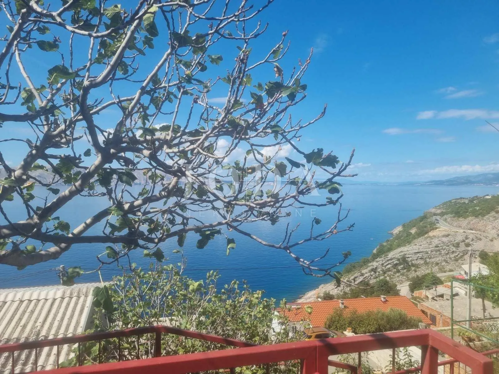 senj, kuća sa četiri stambene jedinice - slika 2