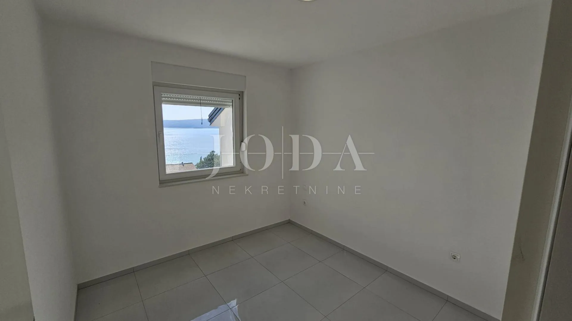 crikvenica dvoetažni stan - slika 8