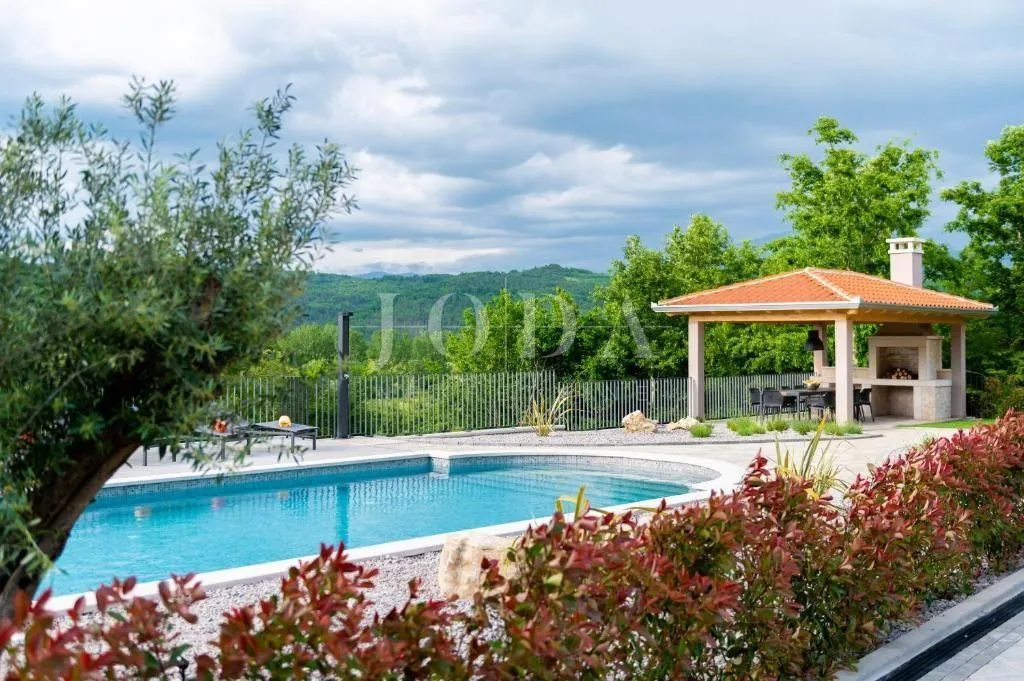 pićan, okolica, prekrasna villa okružena prirodom - slika 27