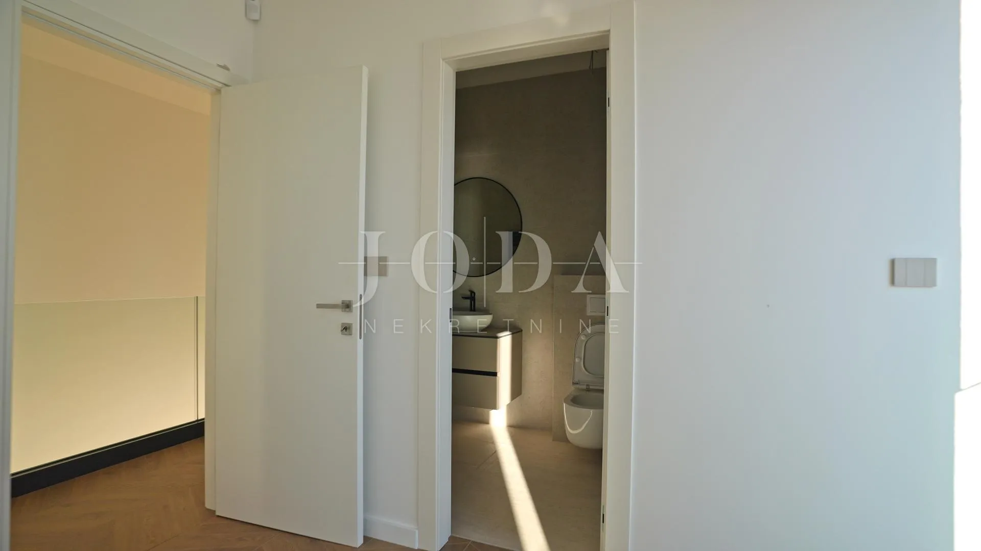 jadranovo kuća iznad mora - slika 15